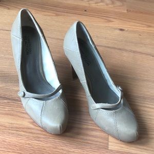 Beige pumps